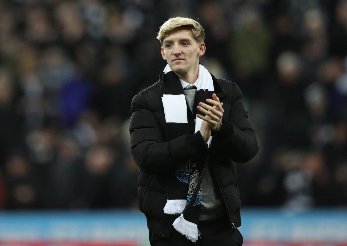 Spurs: Paratici dodged a bullet on Gordon
