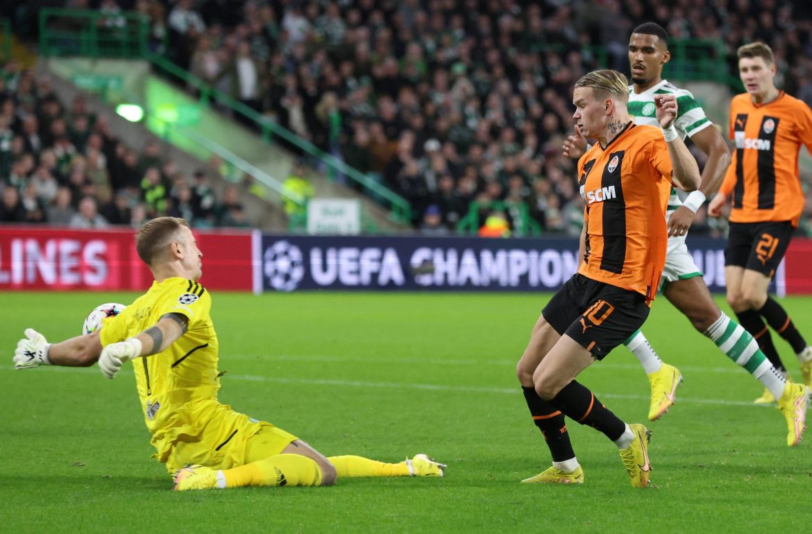 Arsenal "very keen" on Mykhailo Mudryk