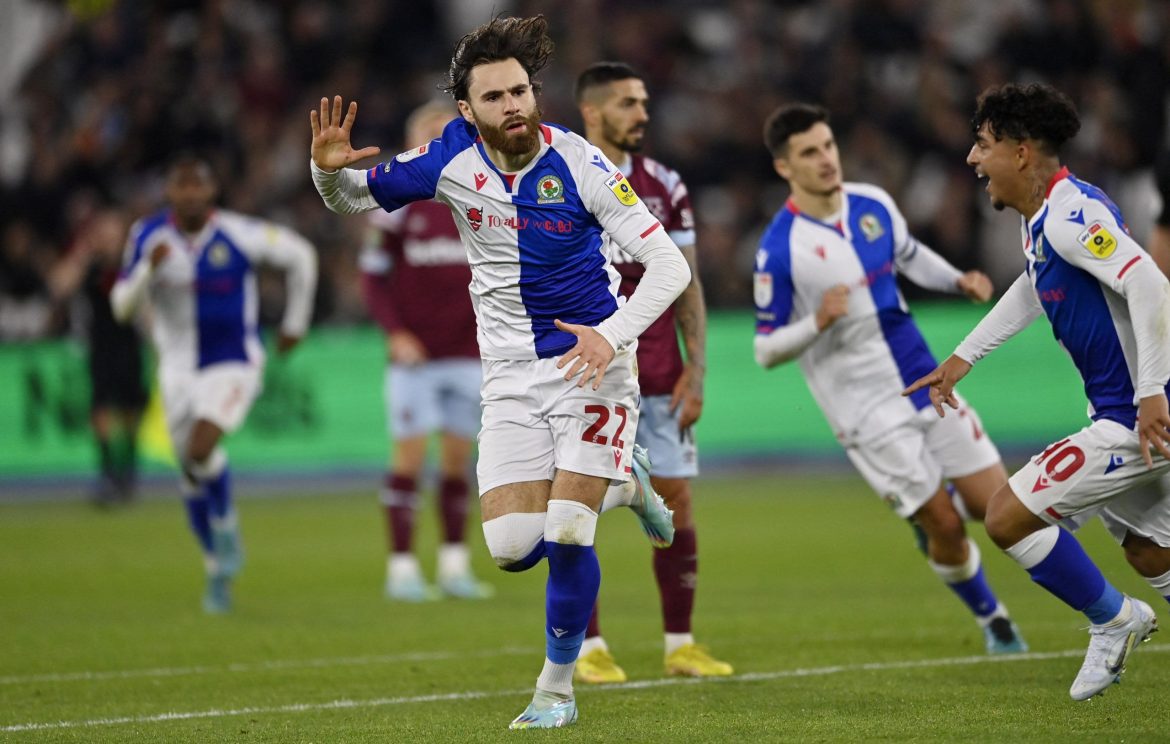 Wolves can ditch Hwang for Brereton Diaz